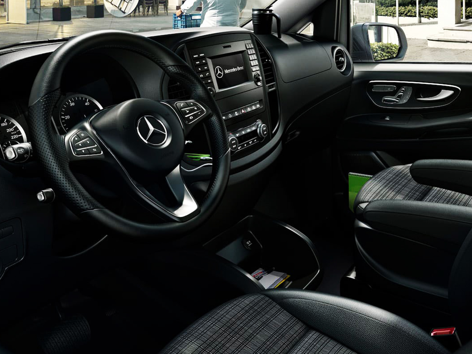 Mercedes-Vito---Van2